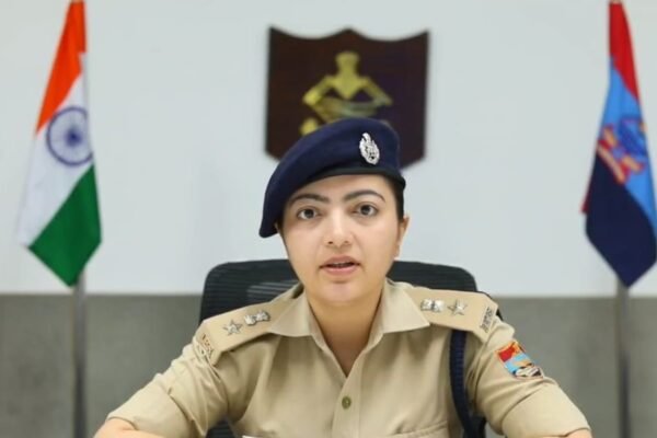 उत्तराखंड 2015 बैच की IPS अधिकारी रचिता जुयाल ने दिया इस्तीफा